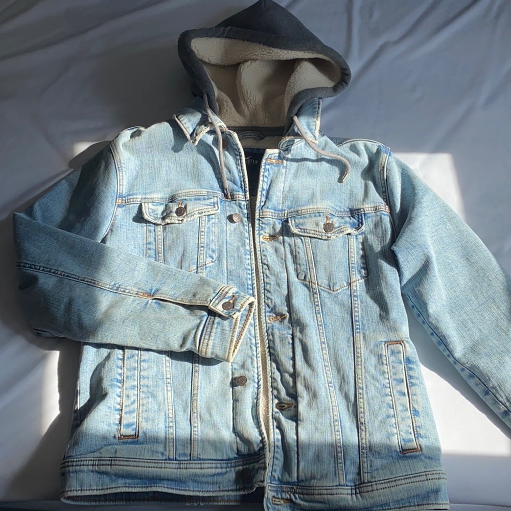 COPY - Men’s jean jacket like new.